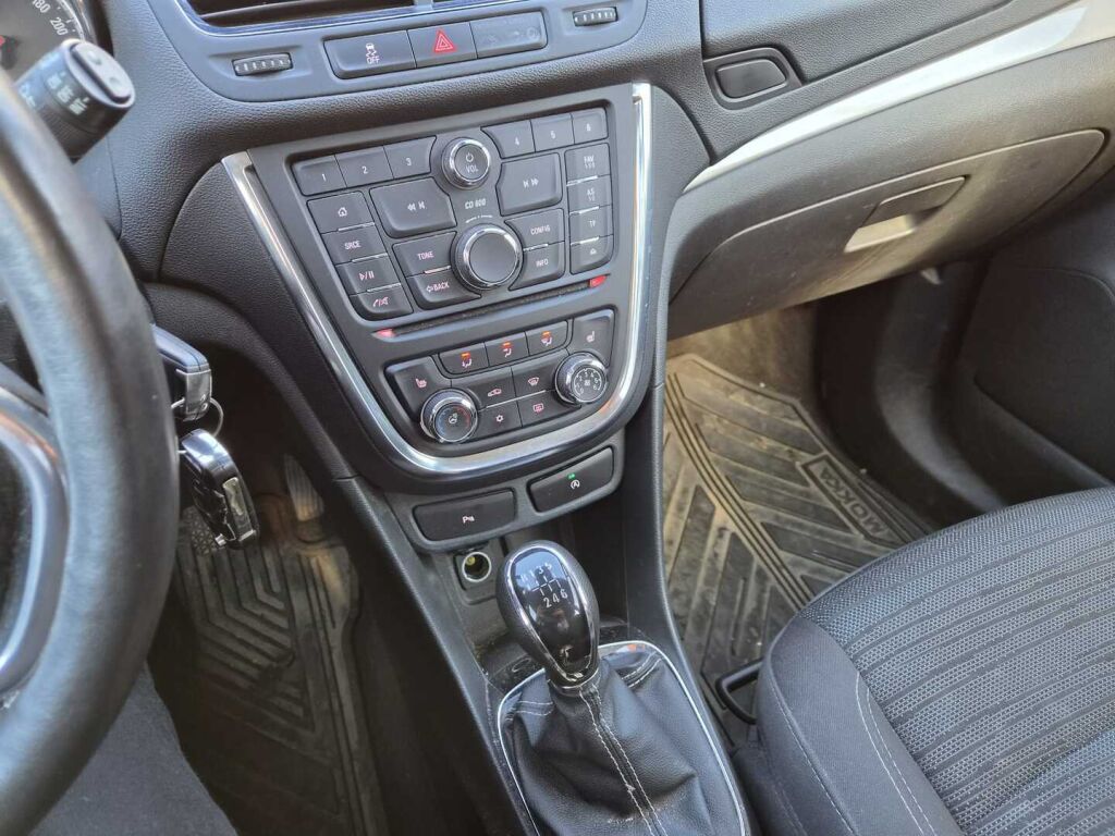 Opel Mokka 2015 Punainen