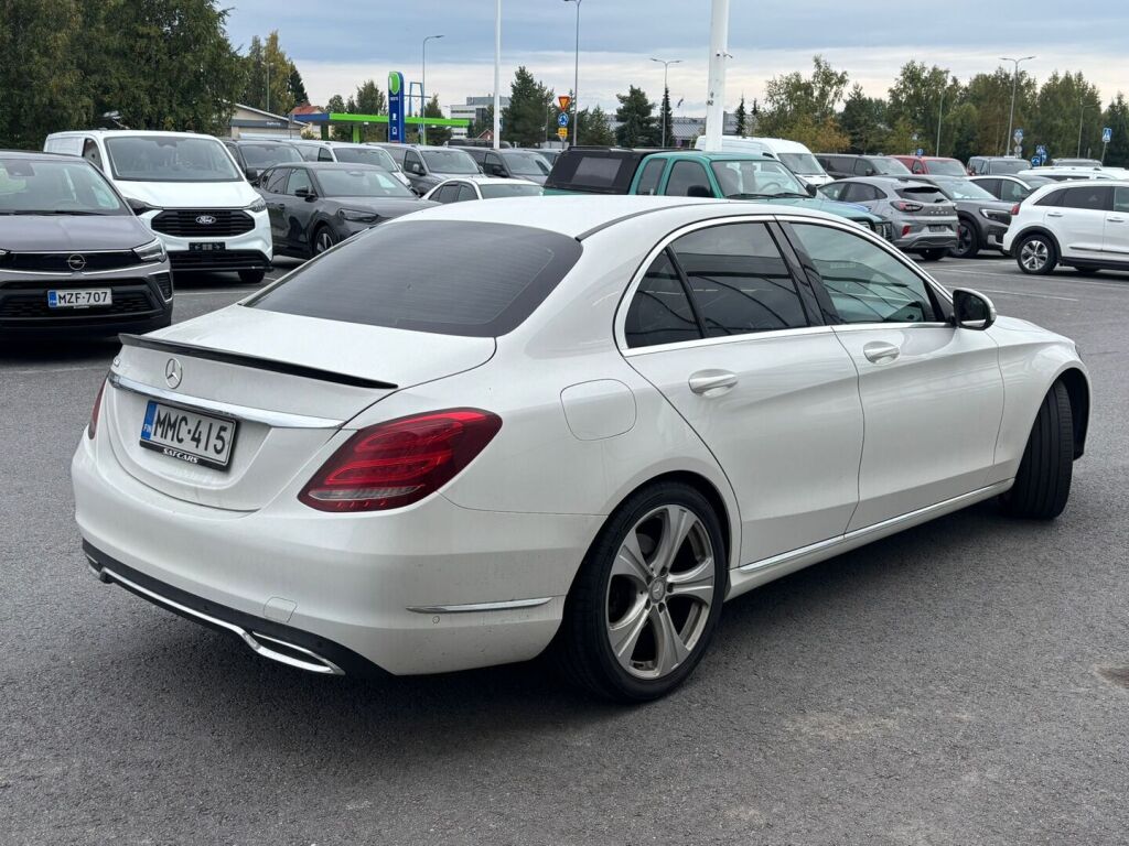 Mercedes-Benz C 2015 Valkoinen