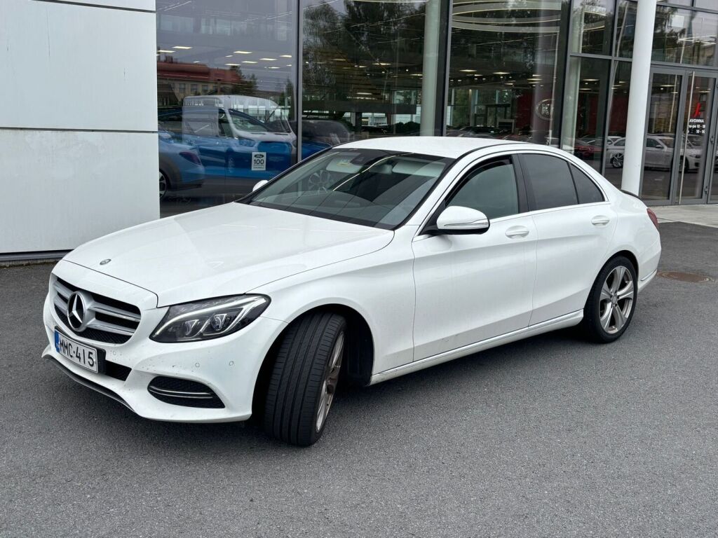 Mercedes-Benz C 2015 Valkoinen