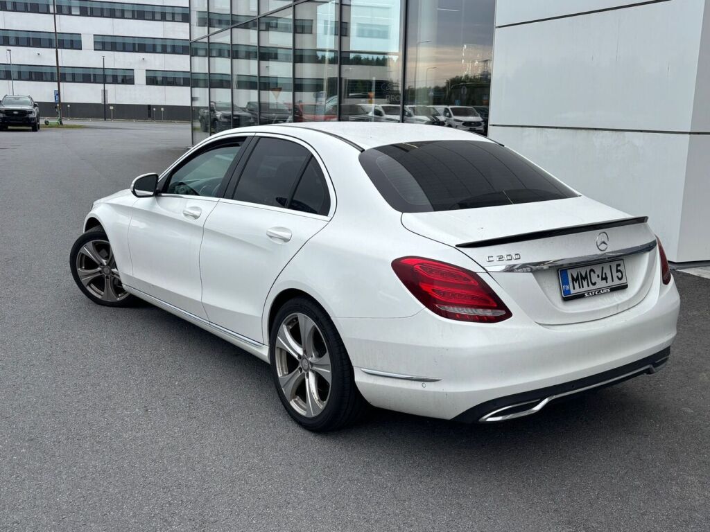Mercedes-Benz C 2015 Valkoinen