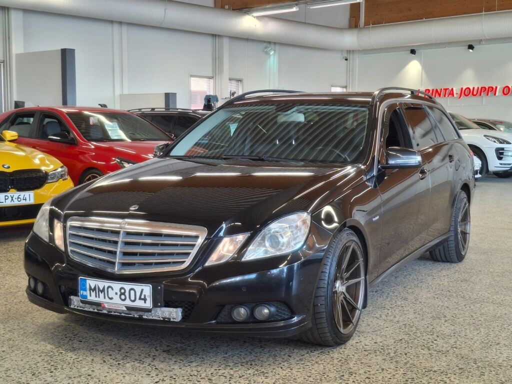 Mercedes-Benz E 2010 Musta