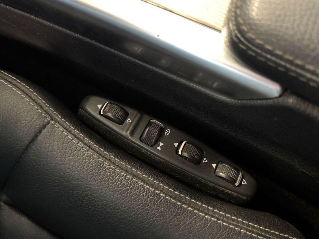 Mercedes-Benz E 2015 Musta
