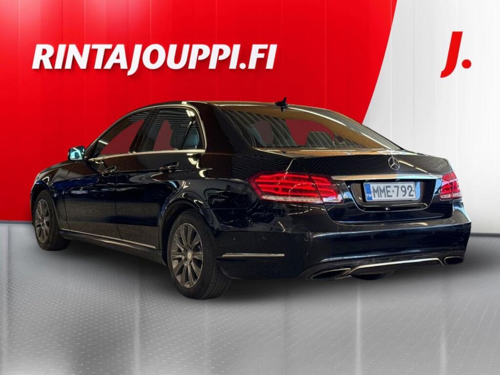 Mercedes-Benz E 2015 Musta