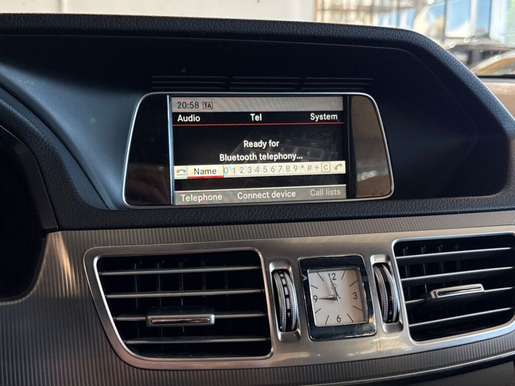 Mercedes-Benz E 2015 Musta