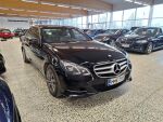 Mercedes-Benz E 2015 Musta
