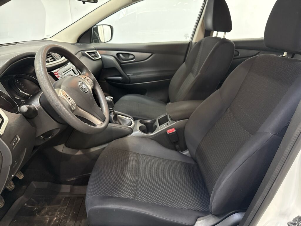 Nissan Qashqai 2015 Valkoinen