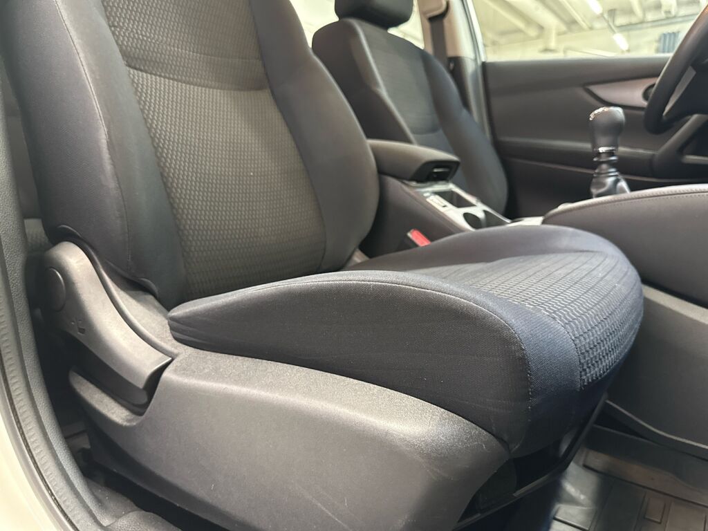 Nissan Qashqai 2015 Valkoinen