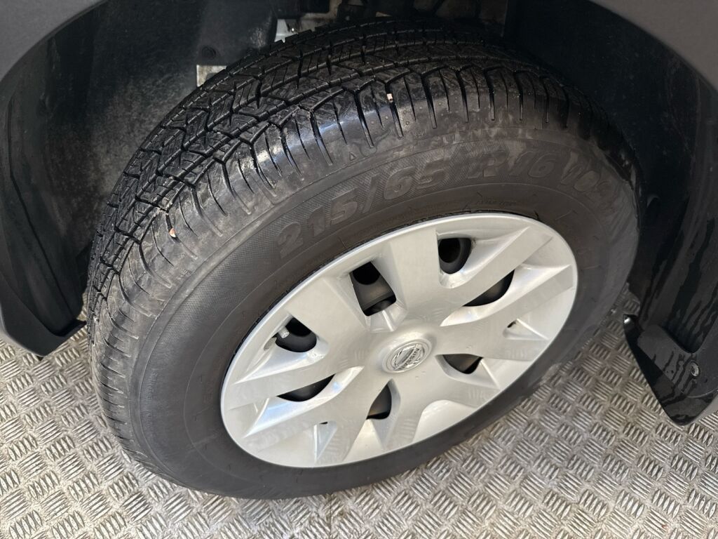 Nissan Qashqai 2015 Valkoinen