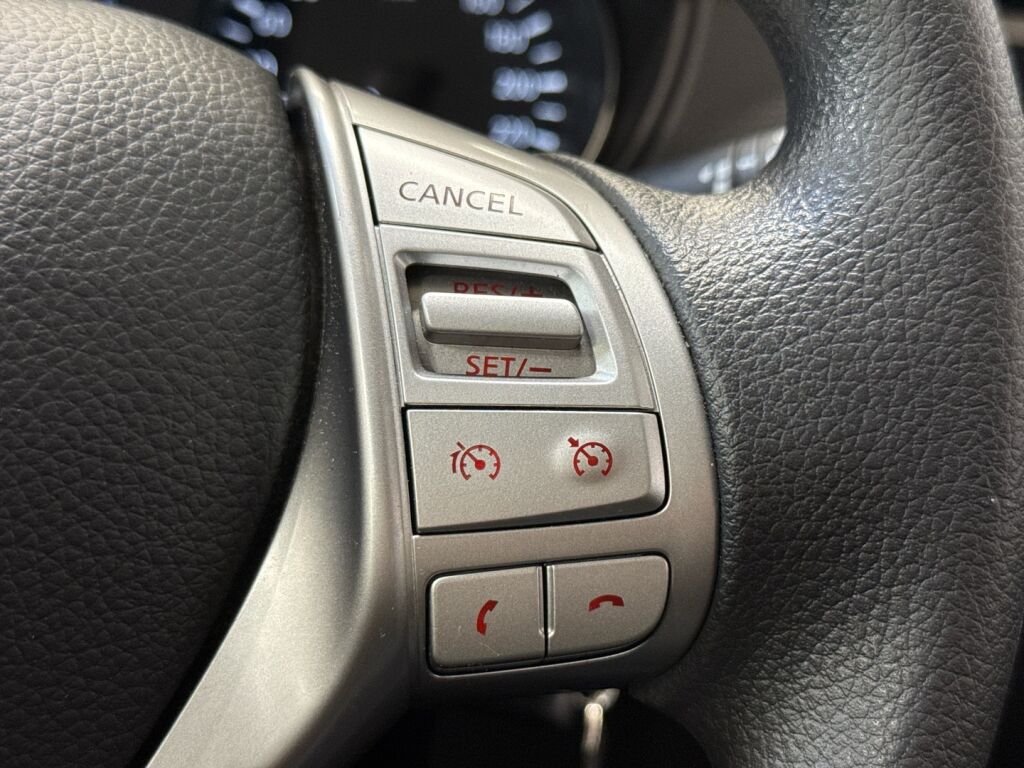 Nissan Qashqai 2015 Valkoinen