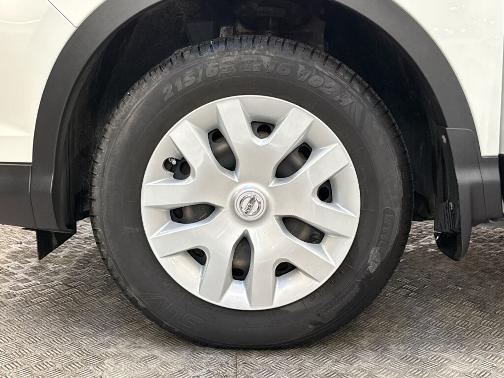 Nissan Qashqai 2015 Valkoinen