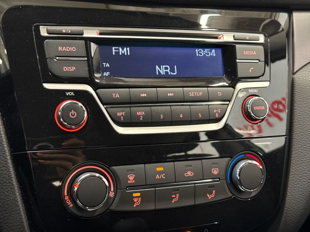 Nissan Qashqai 2015 Valkoinen