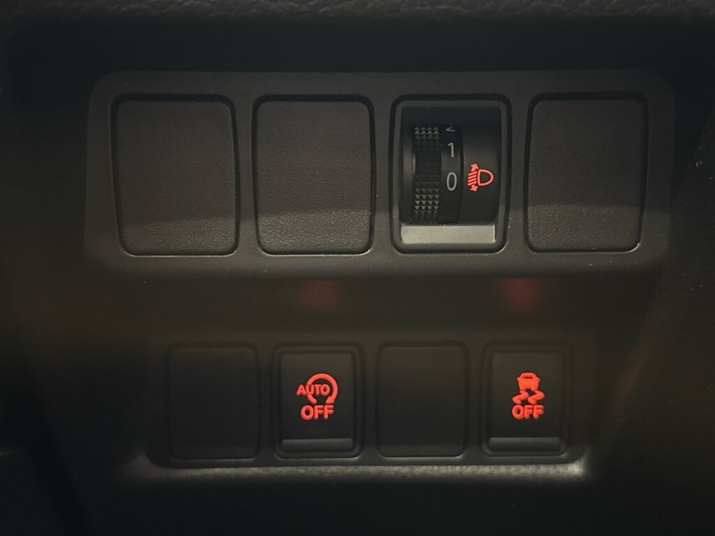 Nissan Qashqai 2015 Valkoinen