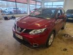 Nissan Qashqai 2015 Punainen