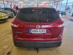 Nissan Qashqai 2015 Punainen
