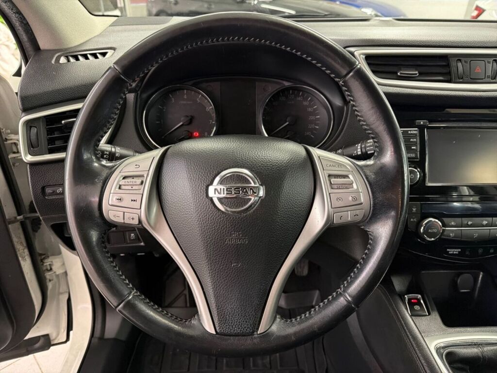 Nissan Qashqai 2015 Valkoinen