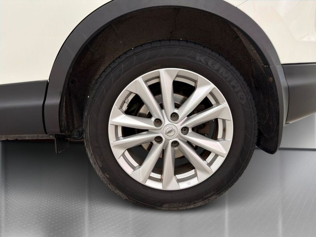 Nissan Qashqai 2015 Valkoinen