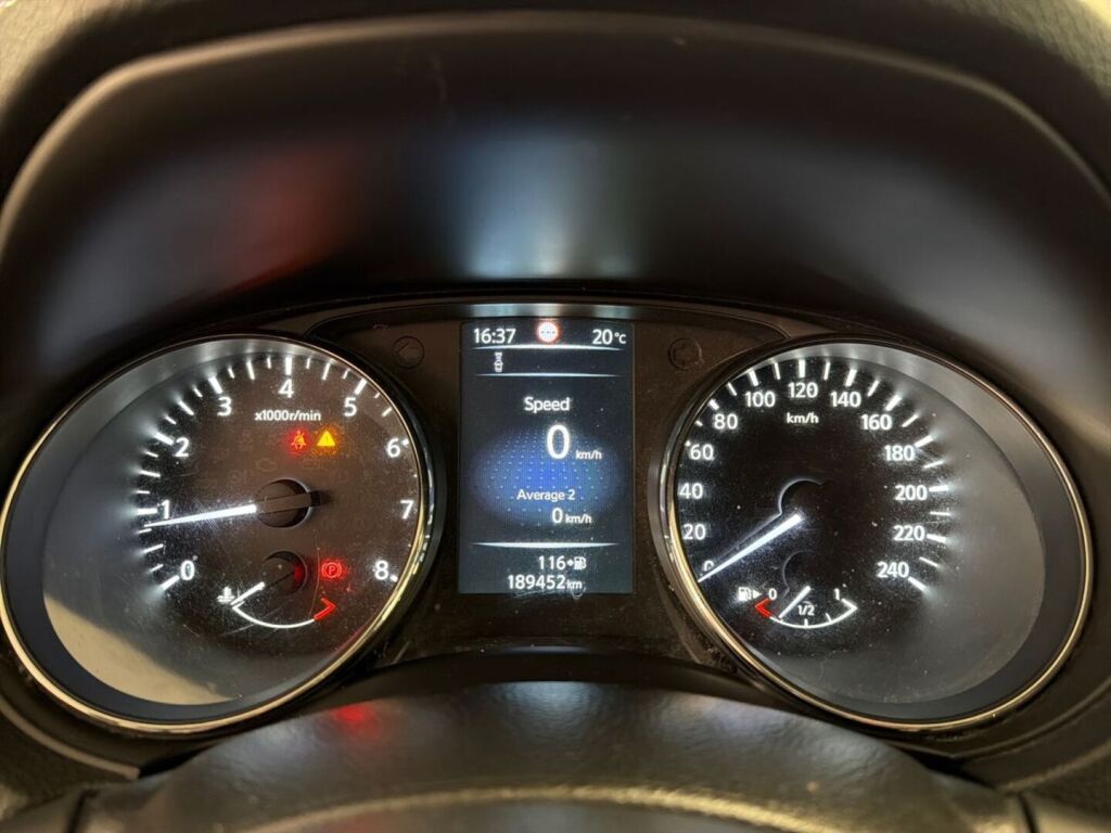 Nissan Qashqai 2015 Valkoinen