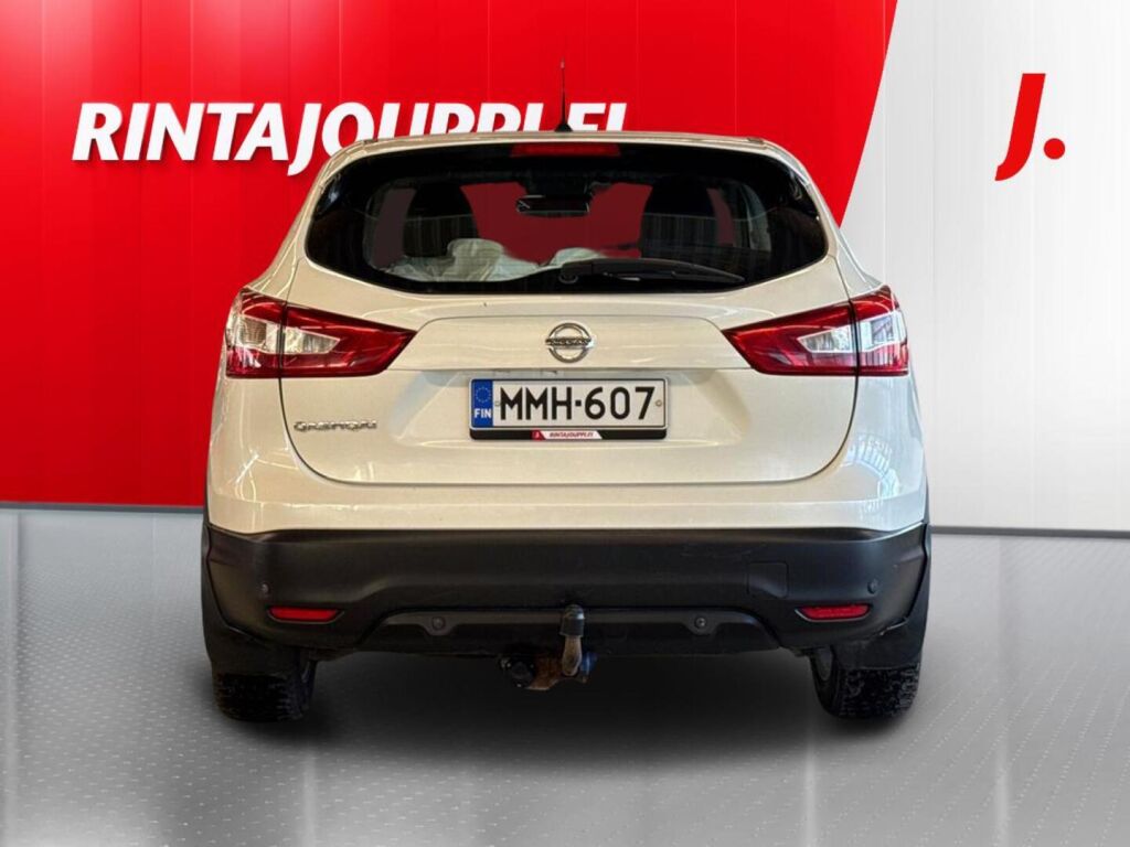 Nissan Qashqai 2015 Valkoinen