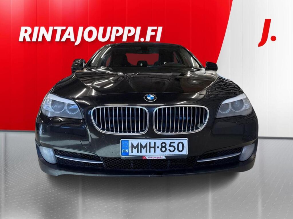 BMW 520 2013 Musta