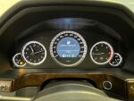 Mercedes-Benz E 2011 Musta