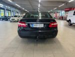 Mercedes-Benz E 2011 Musta