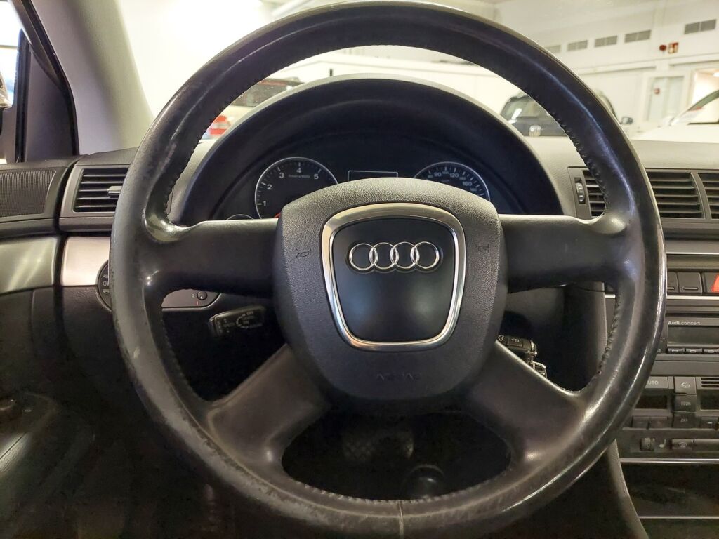 Audi A4 2007 Musta