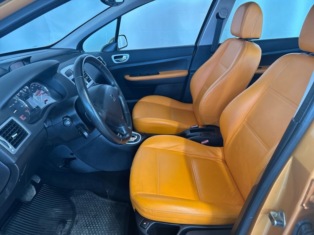 Peugeot 307 2006 Keltainen