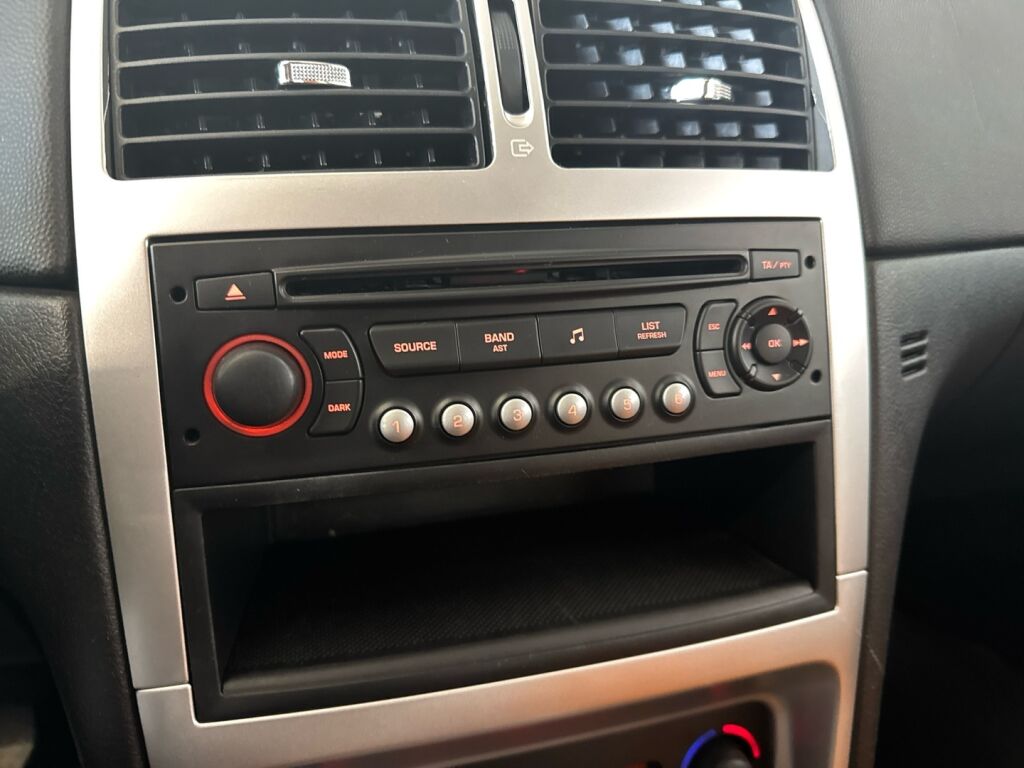 Peugeot 307 2006 Keltainen