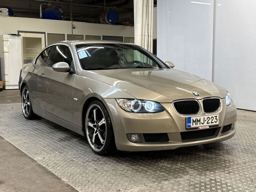 BMW 320 2007 Harmaa