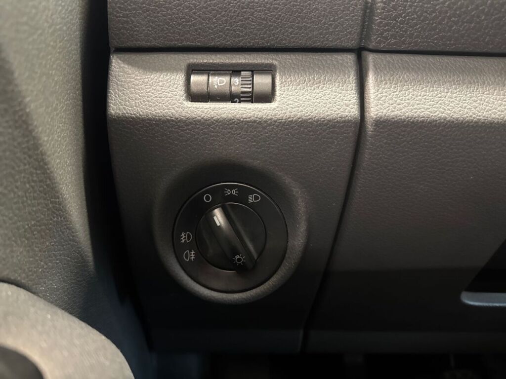 Volkswagen Amarok 2015 Valkoinen