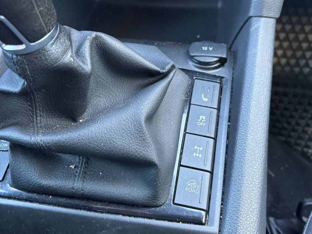 Volkswagen Amarok 2015 Valkoinen
