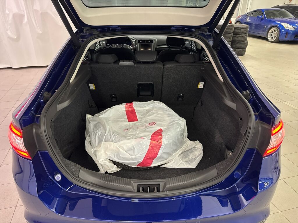 Ford Mondeo 2015 Sininen