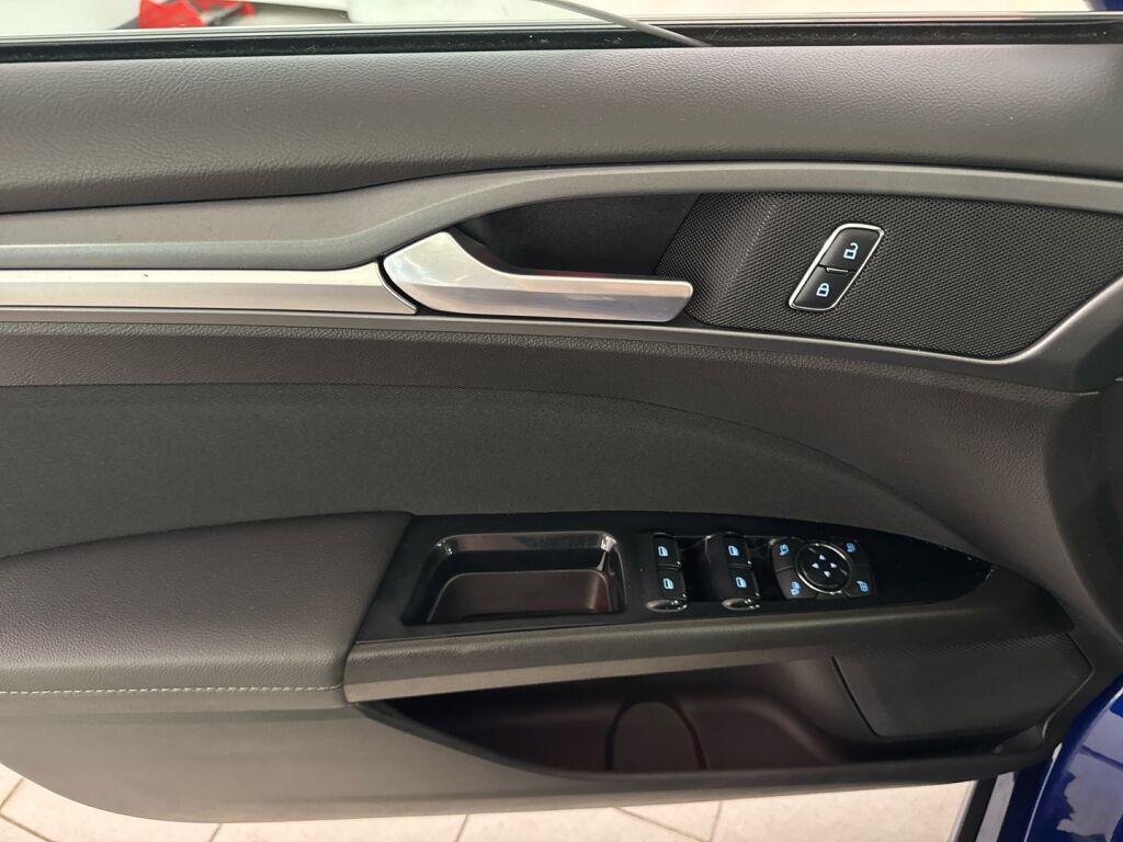 Ford Mondeo 2015 Sininen