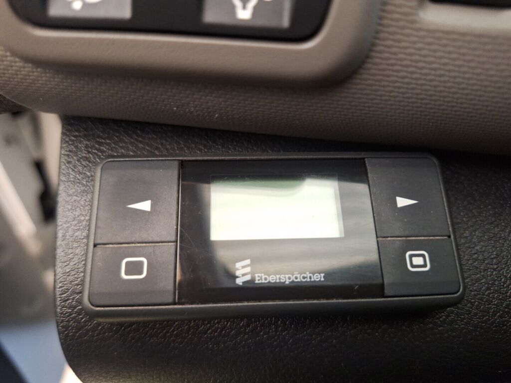 Renault Trafic 2015 Valkoinen