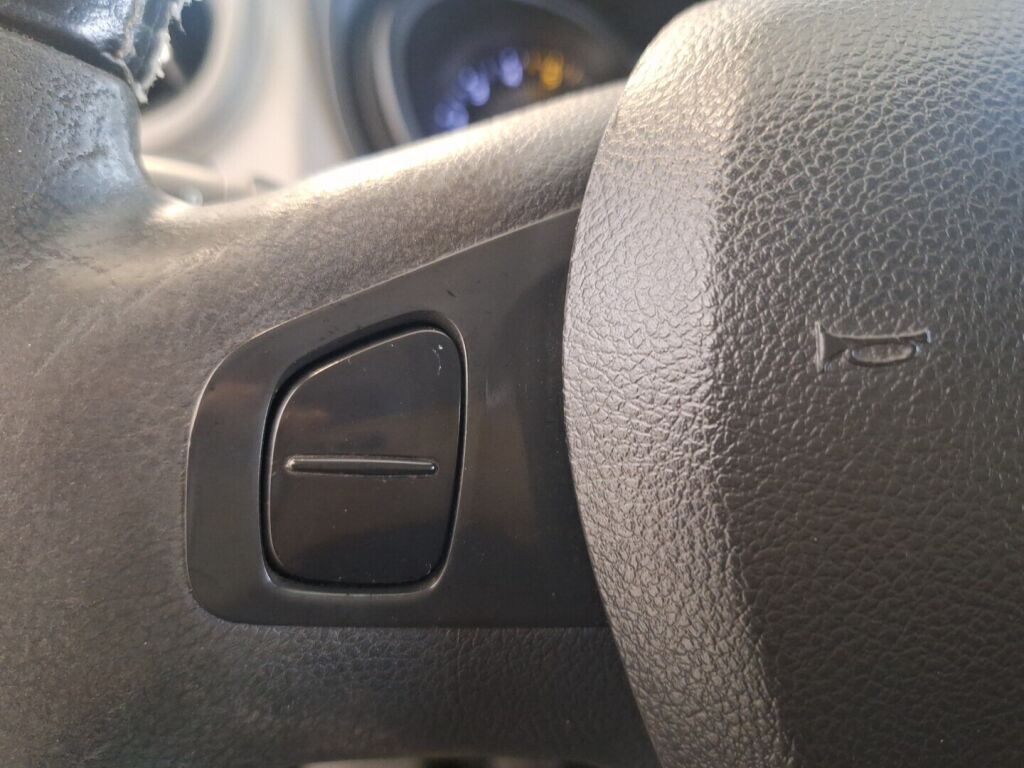 Renault Trafic 2015 Valkoinen