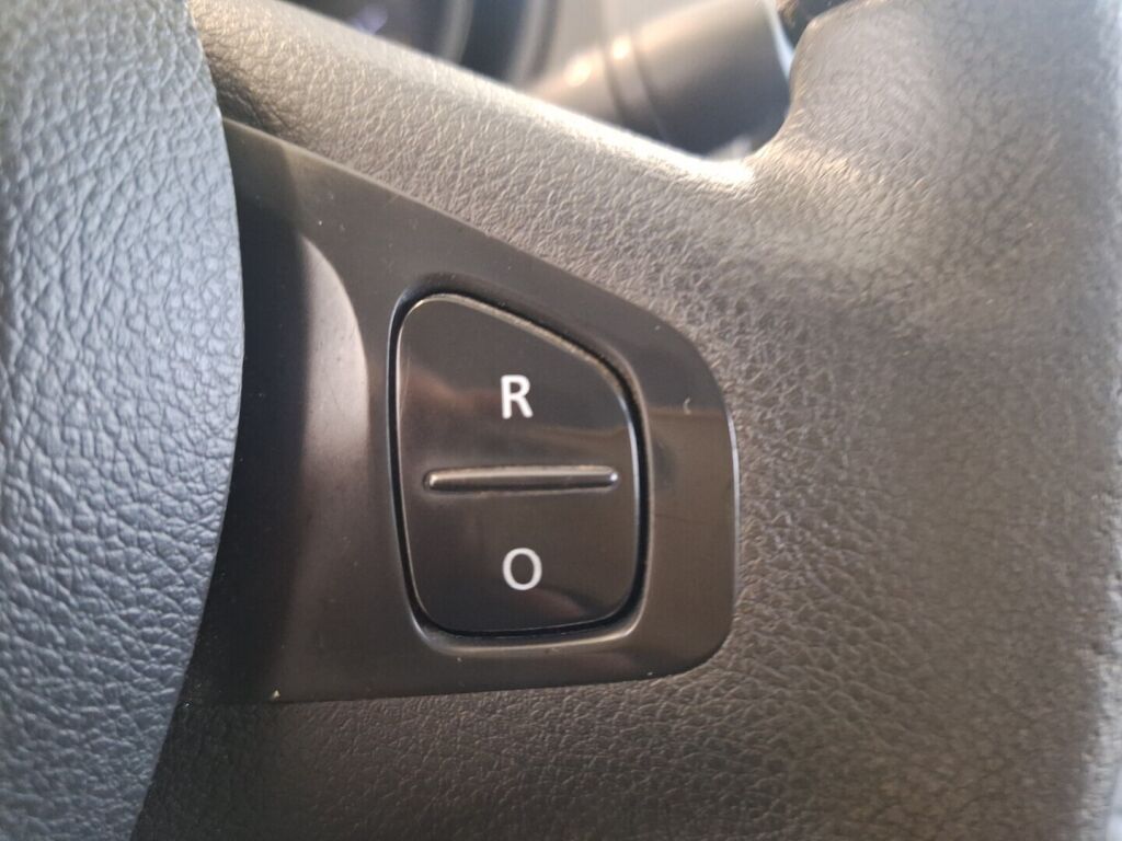 Renault Trafic 2015 Valkoinen