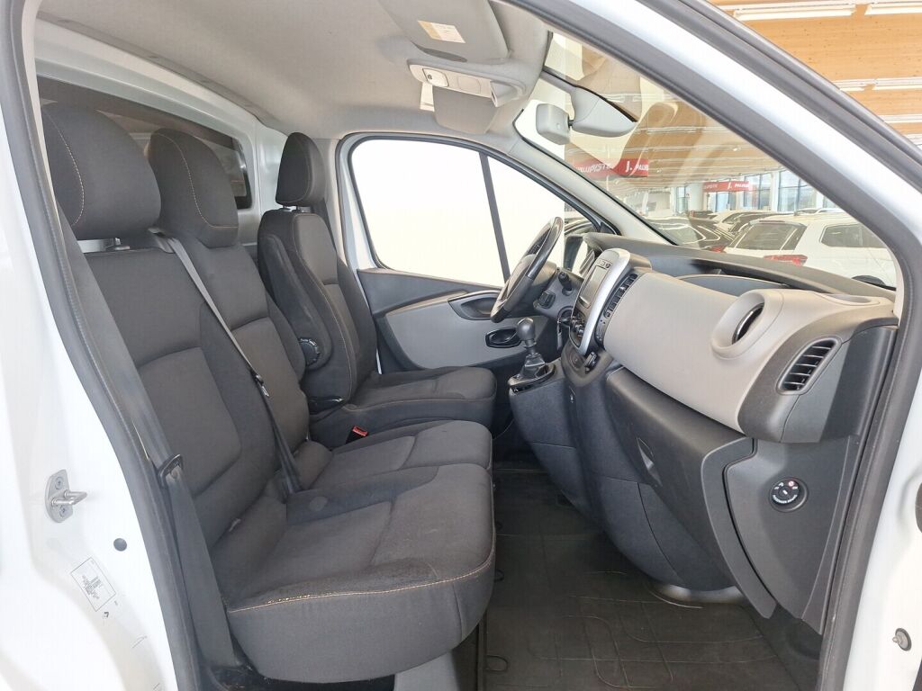 Renault Trafic 2015 Valkoinen