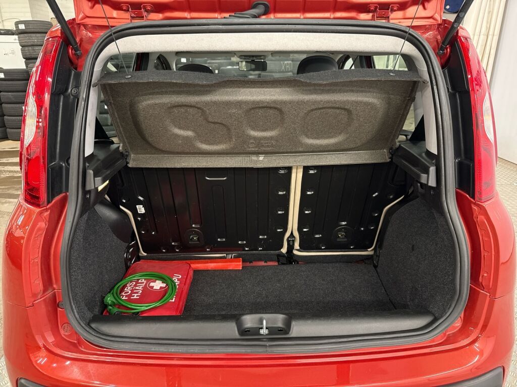 Fiat Panda 2015 Punainen