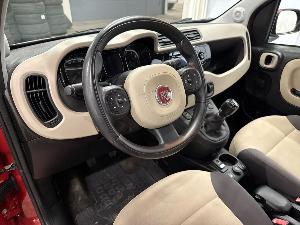Fiat Panda 2015 Punainen