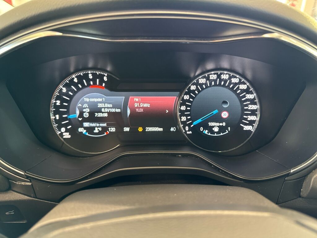 Ford Mondeo 2015 Valkoinen