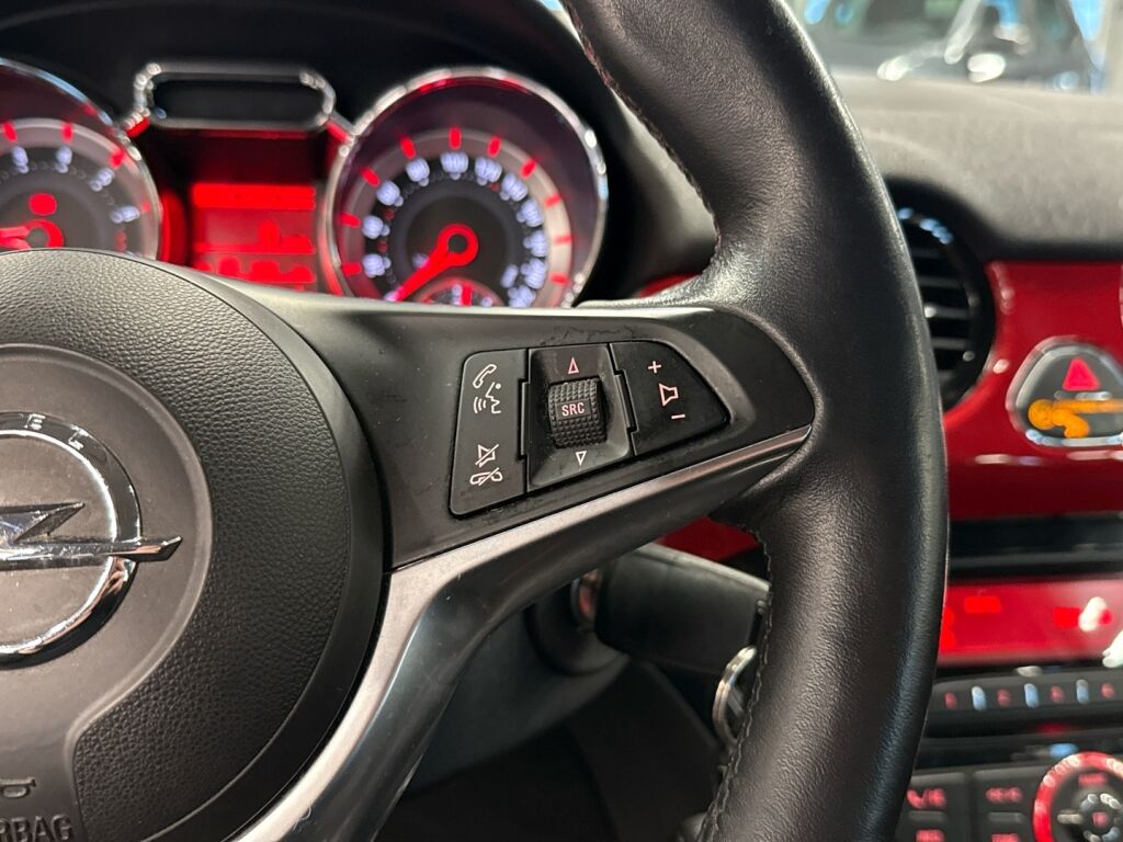 Opel Adam 2015 Valkoinen