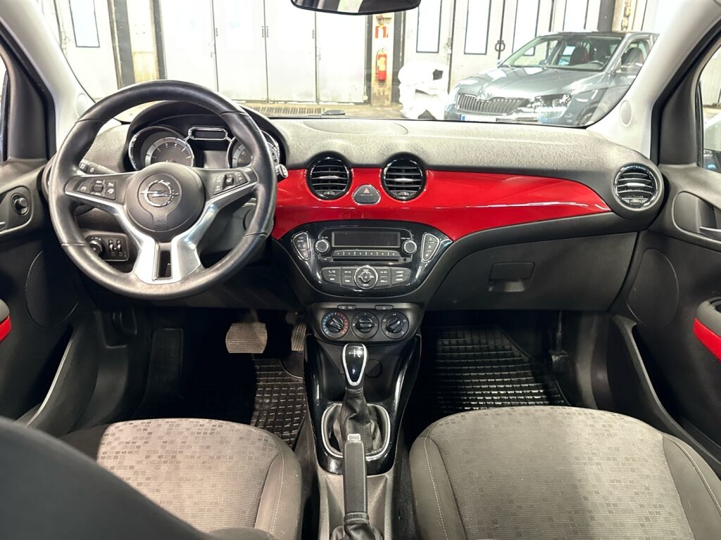 Opel Adam 2015 Valkoinen