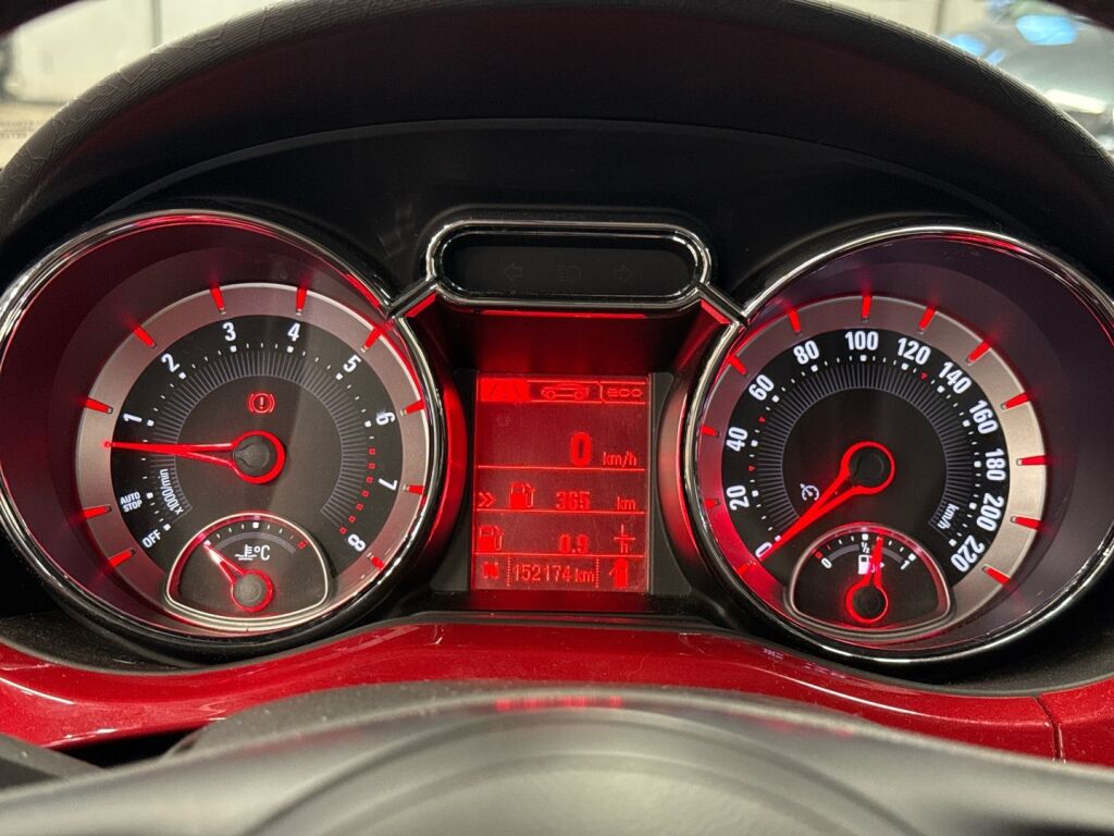 Opel Adam 2015 Valkoinen