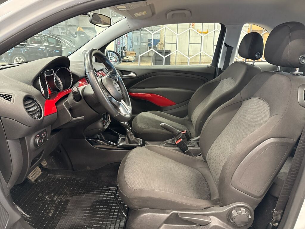 Opel Adam 2015 Valkoinen