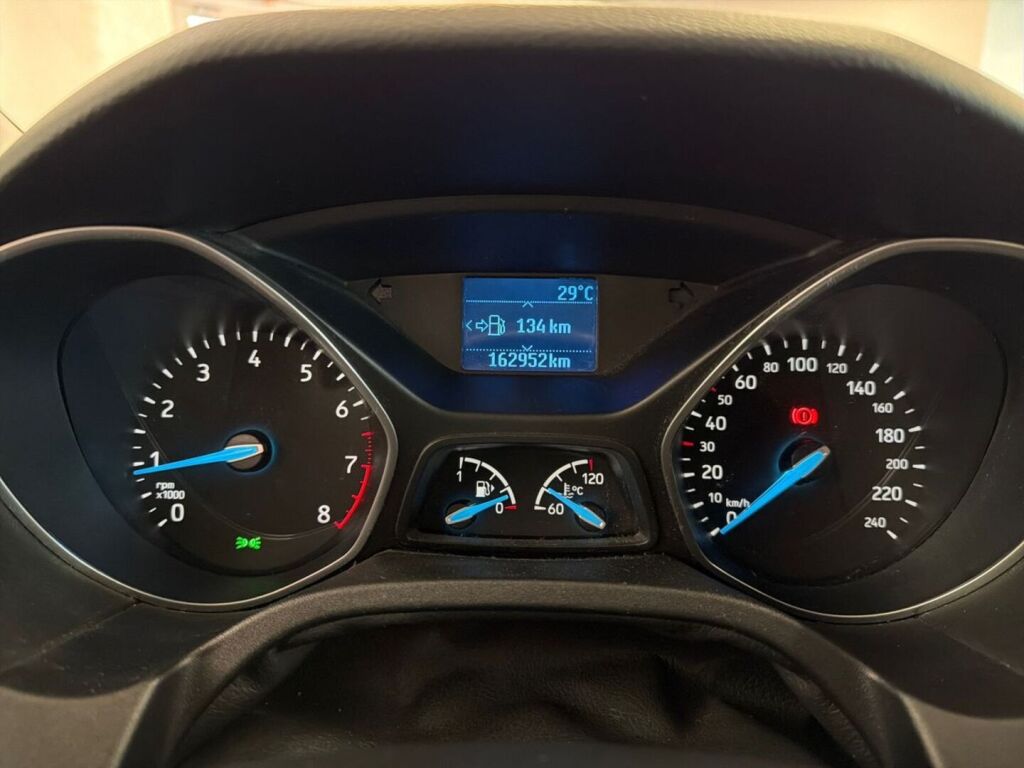 Ford Focus 2016 Valkoinen
