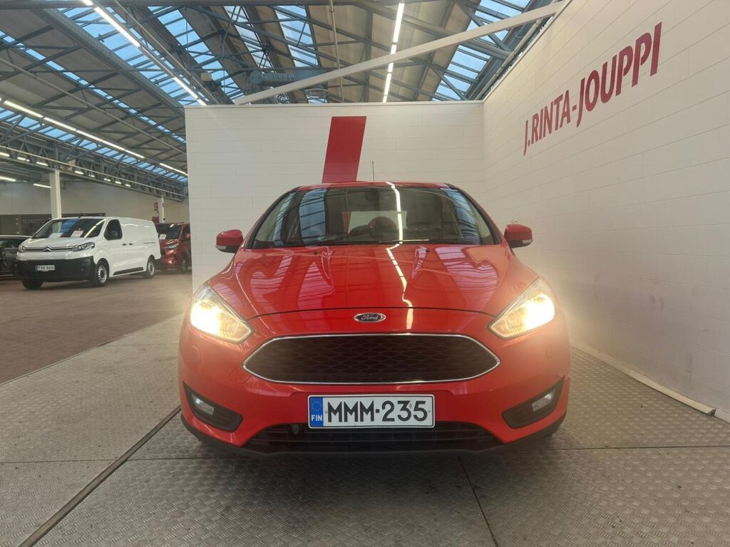 Ford Focus 2016 Punainen