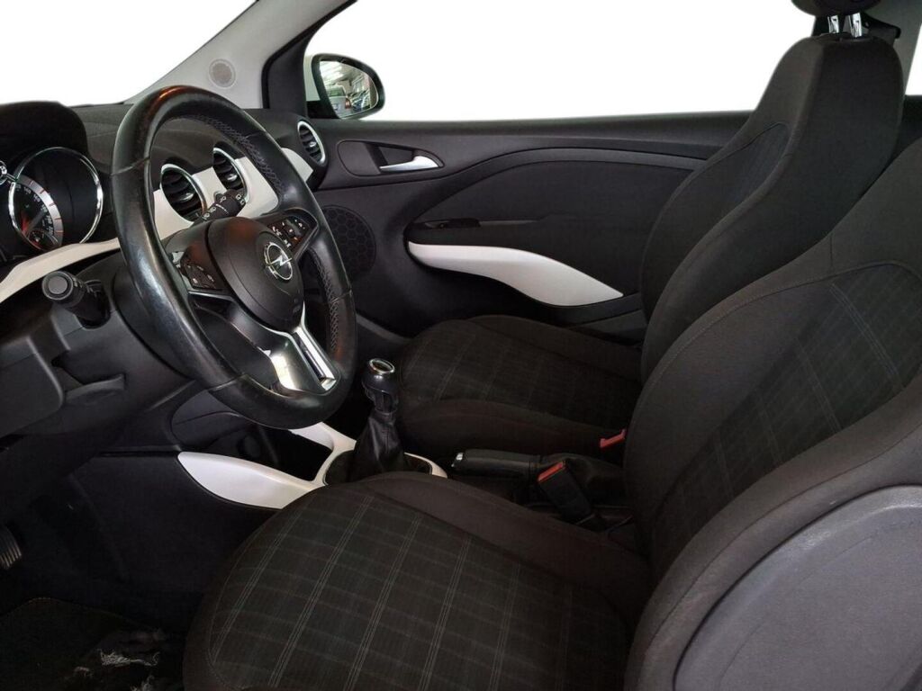 Opel Adam 2013 Punainen
