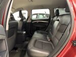 Volvo V70 2010 Punainen