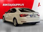 Skoda Superb 2016 Valkoinen