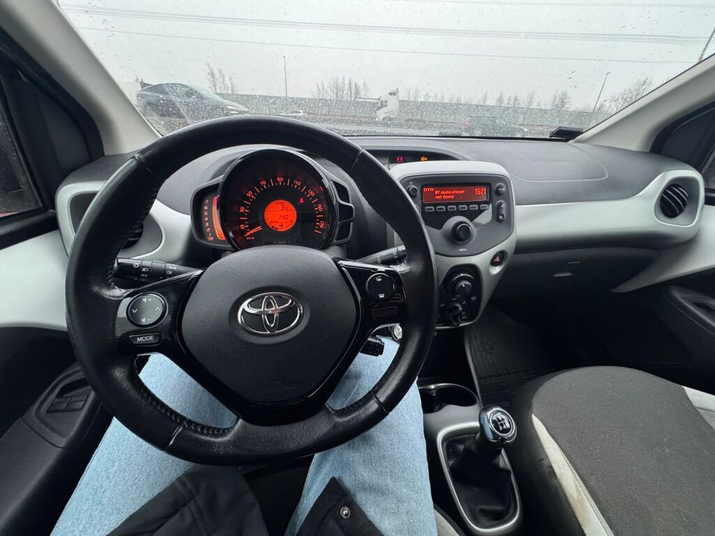 Toyota AYGO 2016 Valkoinen